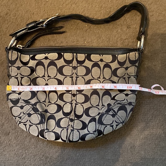 Authenticated Coach Signature Soho Hobo Shoulder Bag - Picture 12 of 14